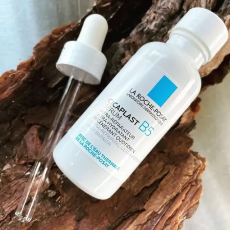 Frasco de 30 ml y pipeta cuentagotas de La Roche-Posay Cicaplast B5 sérum ultra reparador