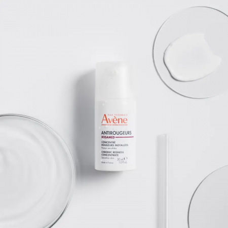 AVENE ANTIROUGEURS ROSAMED SPF 50+ CONCENTRADO HIDRATANTE PROTECTOR 30 ML