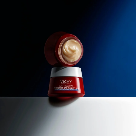 Envase y textura del tratamiento nocturno Vichy Liftactiv Pigment Specialist B3