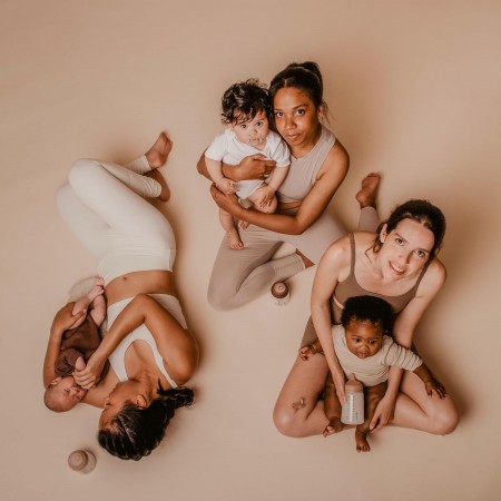 SUAVINEX BIBERON ANTICOLICO TETINA DE SILICONA FLUJO ADAPTABLE +0 MESES 180 ML COLOR LIGHT SAND