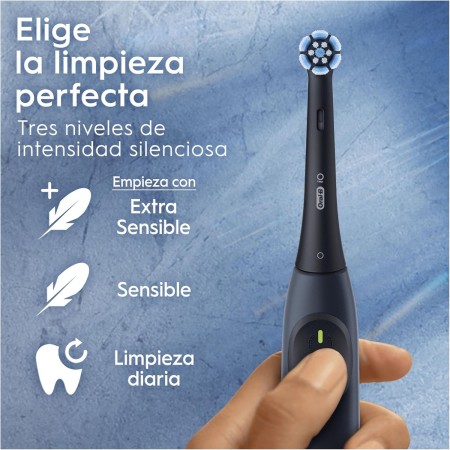 ORAL B PACK CEPILLOS ELECTRICOS DE DIENTES IO2: CEPILLO IO2 NEGRO + CEPILLO IO2 MARRON