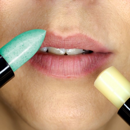 CAMALEON KIT REPARADOR: LABIAL EXFOLIANTE DE MELON 4G + BALSAMO LABIAL SPF15 4G
