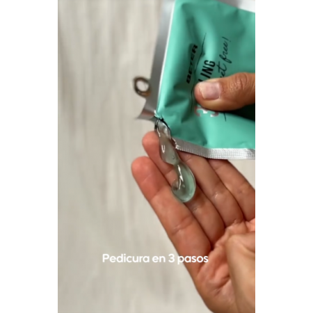 BETER 3 STEPS FEET FREE SET DE PEDICURA EN 3 PASOS: EXFOLIANTE, HIDRATANTE Y REFRESCANTE
