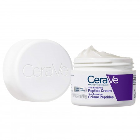 Textura rica y nutritiva de la crema hidratante antiedad CeraVe Skin Renewing