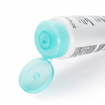 Detalle del tapón dosificador del desmaquillante y tónico facial Vichy Pureté Thermale