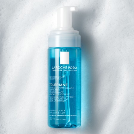Textura ligera y cremosa en espuma de La Roche-Posay Toleriane espuma micelar limpiadora